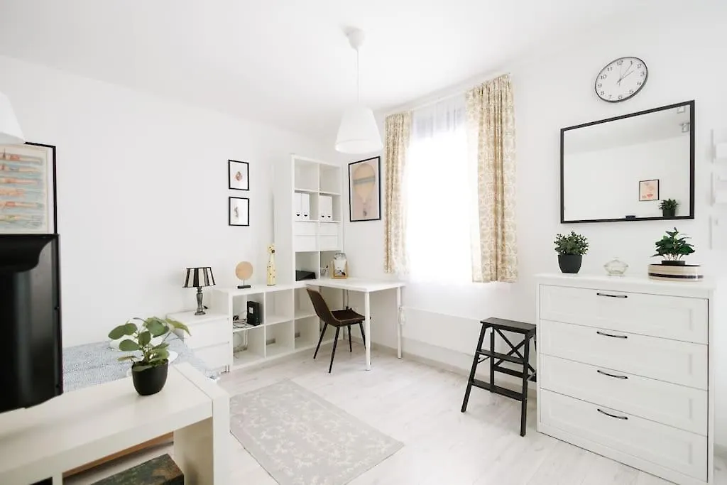 Sophie Apartman Szeged Belvarosaban 0*,